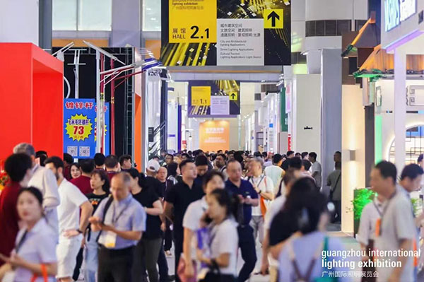 夜鹰灯光2025年光亚展圆满收官
